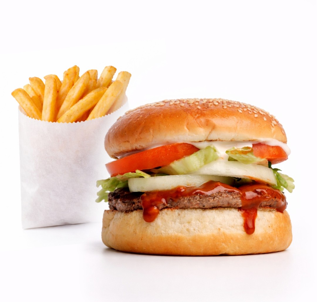 Titan SNR Burger + Chips